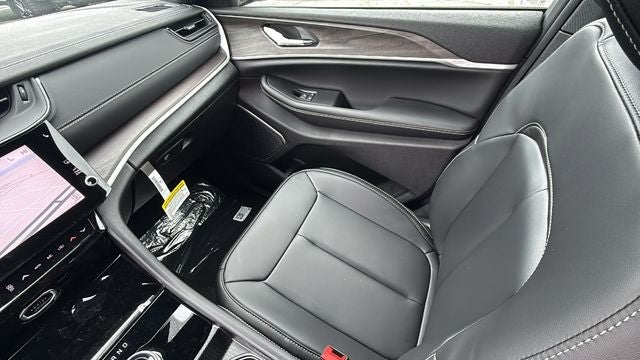 2026 Jeep Grand Cherokee GRAND CHEROKEE LIMITED 4X2