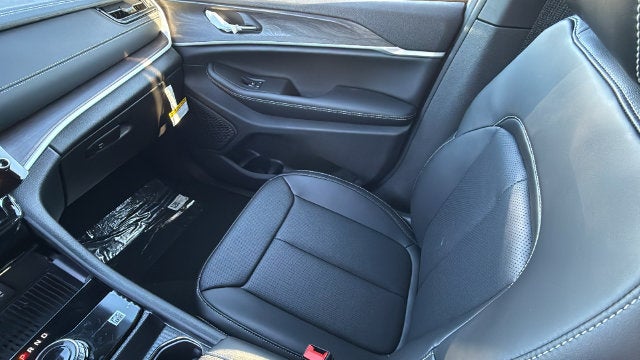 2027 Jeep Grand Cherokee GRAND CHEROKEE LIMITED 4X2