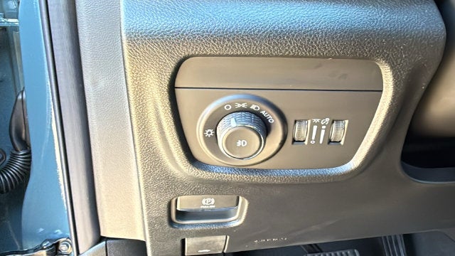 2027 Jeep Grand Cherokee GRAND CHEROKEE LIMITED 4X2