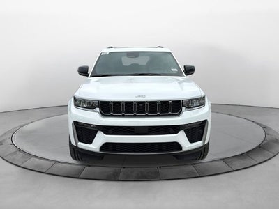 2027 Jeep Grand Cherokee GRAND CHEROKEE LIMITED 4X2