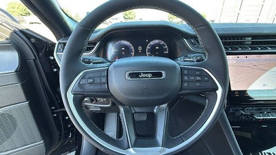 2027 Jeep Grand Cherokee GRAND CHEROKEE LAREDO X 4X4