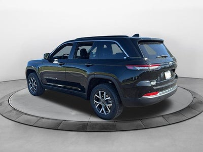 2027 Jeep Grand Cherokee GRAND CHEROKEE LAREDO X 4X4