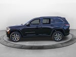 2027 Jeep Grand Cherokee Laredo