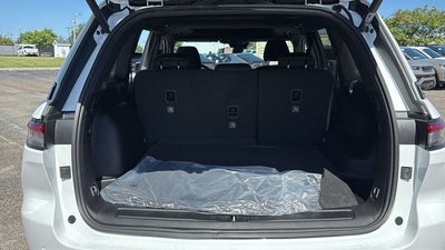 2027 Jeep Grand Cherokee GRAND CHEROKEE LAREDO X 4X4