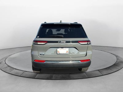 2027 Jeep Grand Cherokee GRAND CHEROKEE LAREDO 4X4