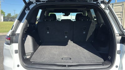 2027 Jeep Grand Cherokee GRAND CHEROKEE LAREDO X 4X4