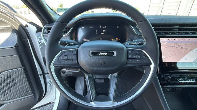 2027 Jeep Grand Cherokee GRAND CHEROKEE LAREDO X 4X4