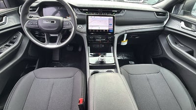 2027 Jeep Grand Cherokee GRAND CHEROKEE LAREDO 4X4