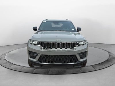 2027 Jeep Grand Cherokee GRAND CHEROKEE LAREDO 4X4