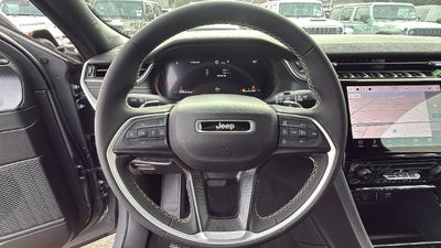 2027 Jeep Grand Cherokee GRAND CHEROKEE LAREDO 4X4