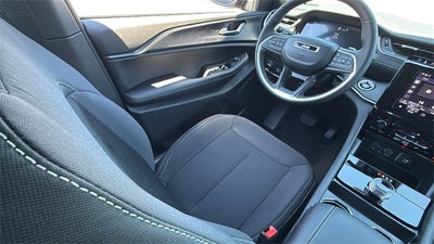 2025 Jeep Grand Cherokee GRAND CHEROKEE LAREDO 4X4