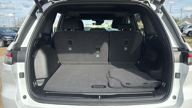 2026 Jeep Grand Cherokee GRAND CHEROKEE LAREDO X 4X4