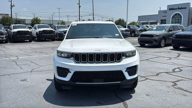 2026 Jeep Grand Cherokee GRAND CHEROKEE LAREDO X 4X4
