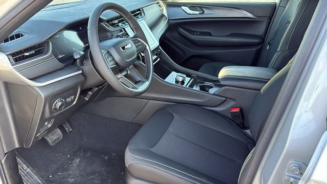 2026 Jeep Grand Cherokee GRAND CHEROKEE LAREDO X 4X4