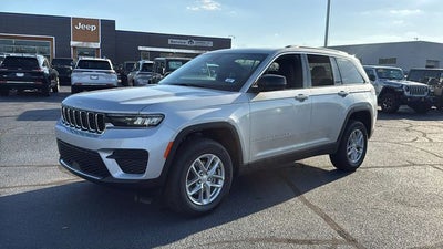 2026 Jeep Grand Cherokee GRAND CHEROKEE LAREDO X 4X4