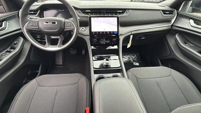 2027 Jeep Grand Cherokee GRAND CHEROKEE LAREDO 4X4