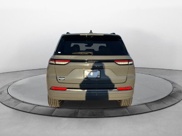 2027 Jeep Grand Cherokee GRAND CHEROKEE LIMITED RESERVE 4X4