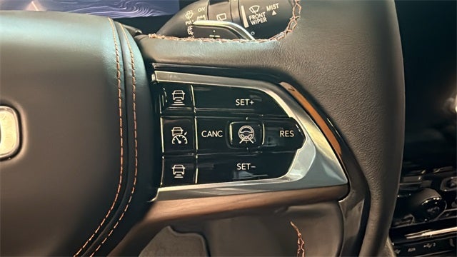 2025 Jeep Grand Cherokee GRAND CHEROKEE SUMMIT 4X4