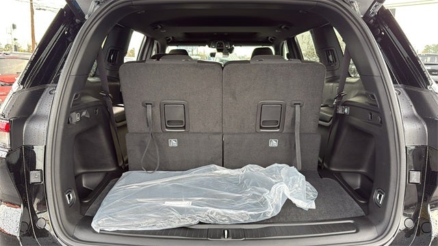 2025 Jeep Grand Cherokee GRAND CHEROKEE L LAREDO X 4X2