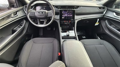 2025 Jeep Grand Cherokee GRAND CHEROKEE L LAREDO X 4X2