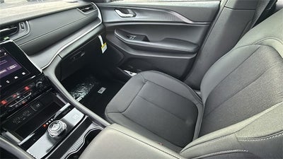 2025 Jeep Grand Cherokee GRAND CHEROKEE L LAREDO X 4X2