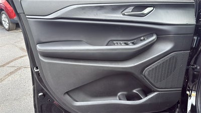 2025 Jeep Grand Cherokee GRAND CHEROKEE L LAREDO X 4X2