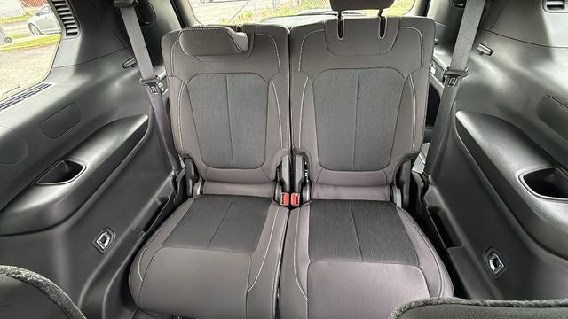 2026 Jeep Grand Cherokee GRAND CHEROKEE L LAREDO 4X2