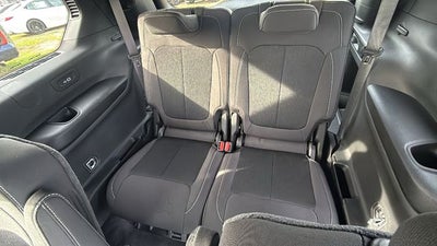 2025 Jeep Grand Cherokee GRAND CHEROKEE L LAREDO 4X2