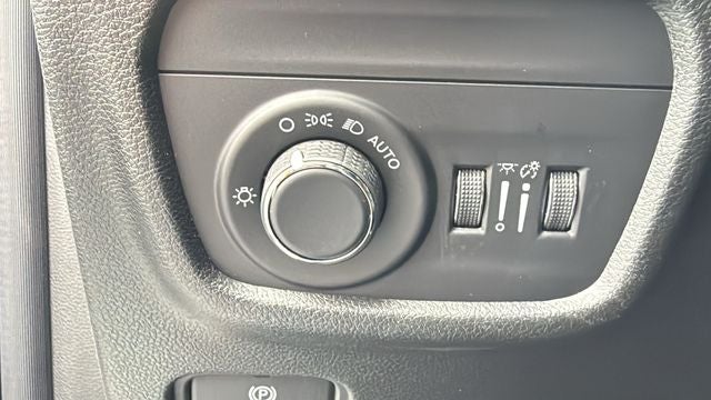 2026 Jeep Grand Cherokee GRAND CHEROKEE L LAREDO 4X2