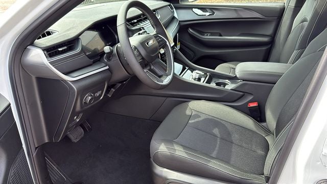 2026 Jeep Grand Cherokee GRAND CHEROKEE L LAREDO X 4X2