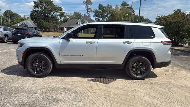 2025 Jeep Grand Cherokee GRAND CHEROKEE L ALTITUDE 4X2