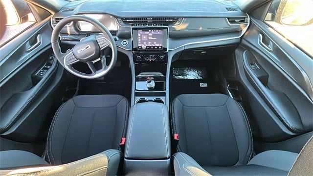 2025 Jeep Grand Cherokee GRAND CHEROKEE L LAREDO X 4X2