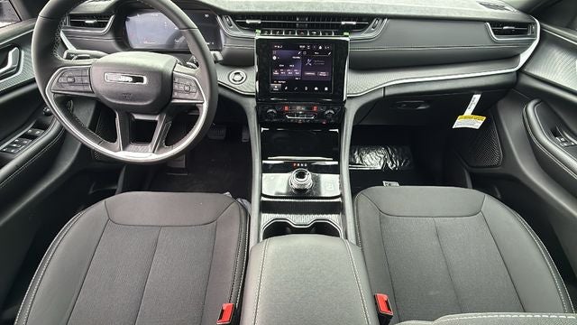 2026 Jeep Grand Cherokee GRAND CHEROKEE L LAREDO X 4X2