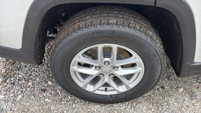2026 Jeep Grand Cherokee GRAND CHEROKEE L LAREDO X 4X2