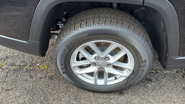 2026 Jeep Grand Cherokee GRAND CHEROKEE L LAREDO 4X2