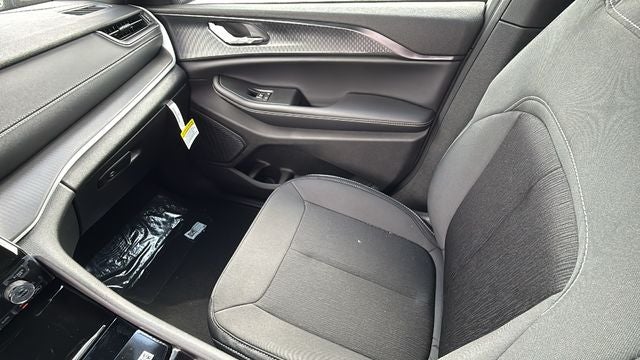 2026 Jeep Grand Cherokee GRAND CHEROKEE L LAREDO X 4X2