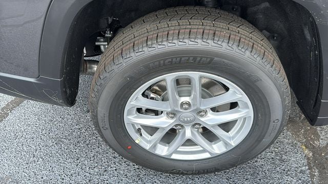 2026 Jeep Grand Cherokee GRAND CHEROKEE L LAREDO X 4X2