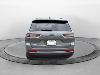 2027 Jeep Grand Cherokee GRAND CHEROKEE L LAREDO ALTITUDE 4X2