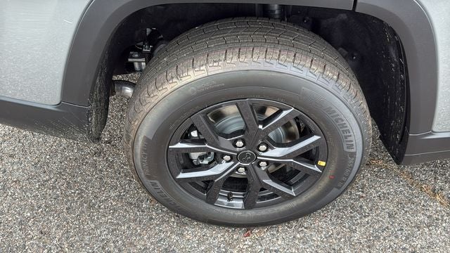 2027 Jeep Grand Cherokee GRAND CHEROKEE L LAREDO ALTITUDE 4X2