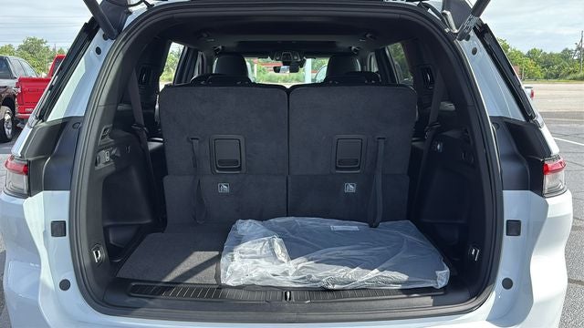 2026 Jeep Grand Cherokee GRAND CHEROKEE L LAREDO ALTITUDE 4X2
