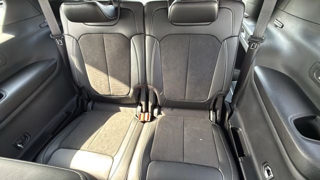 2026 Jeep Grand Cherokee GRAND CHEROKEE L LAREDO ALTITUDE 4X2
