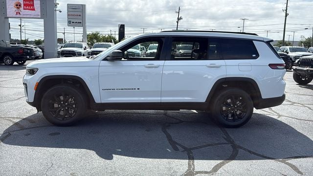 2026 Jeep Grand Cherokee GRAND CHEROKEE L LAREDO ALTITUDE 4X2