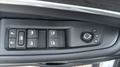 2026 Jeep Grand Cherokee GRAND CHEROKEE L LAREDO ALTITUDE 4X2