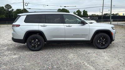 2026 Jeep Grand Cherokee GRAND CHEROKEE L LAREDO ALTITUDE 4X2