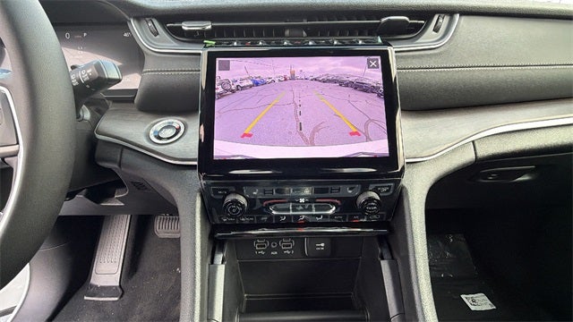 2025 Jeep Grand Cherokee GRAND CHEROKEE L LIMITED 4X2