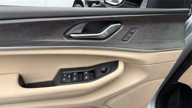 2025 Jeep Grand Cherokee GRAND CHEROKEE L LIMITED 4X2