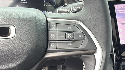 2025 Jeep Grand Cherokee GRAND CHEROKEE L LIMITED 4X2