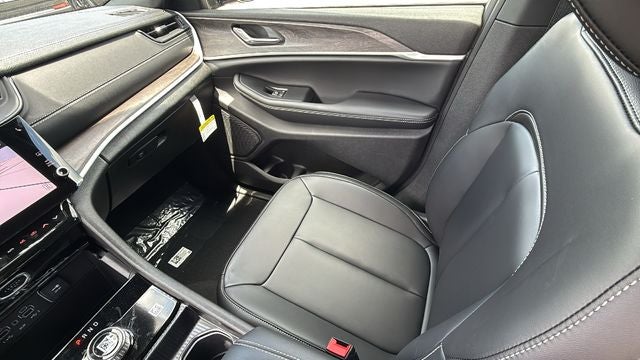 2026 Jeep Grand Cherokee GRAND CHEROKEE L LIMITED 4X2