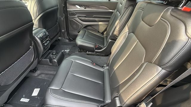 2026 Jeep Grand Cherokee GRAND CHEROKEE L LIMITED 4X2