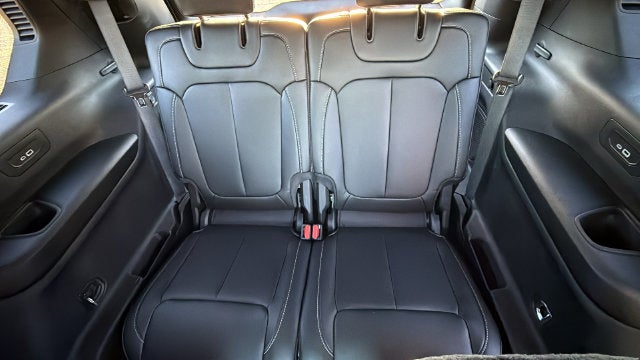 2027 Jeep Grand Cherokee GRAND CHEROKEE L LIMITED 4X2